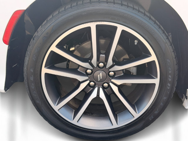 Used 2022 Dodge Charger R/T w/ Plus Group RWD image 6