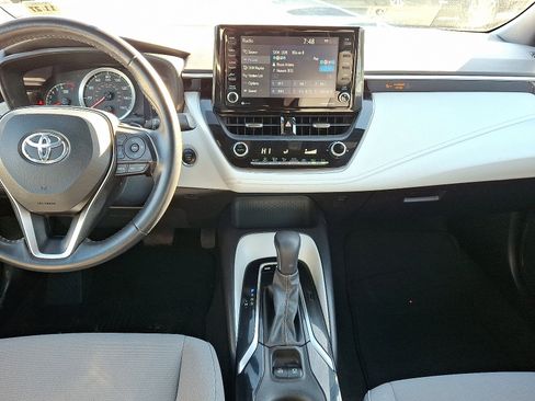 Used 2022 Toyota Corolla SE image 15