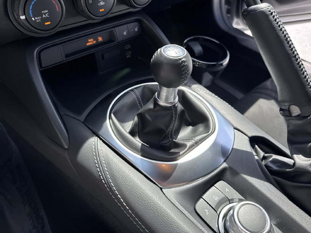 Used 2025 MAZDA MX-5 Miata Club RWD image 49