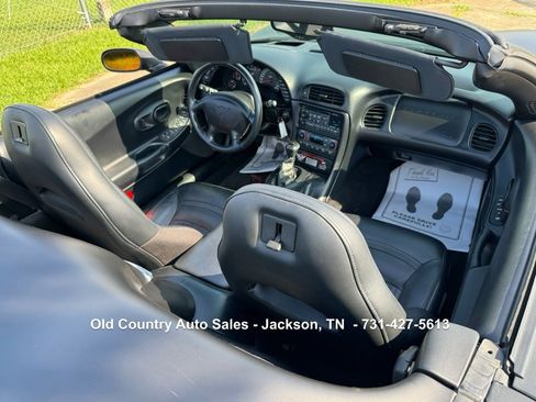 Used 2003 Chevrolet Corvette Convertible w/ Preferred Equipment Group1 image 27