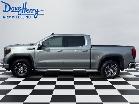 New 2026 GMC Sierra 1500 SLE w/ X31 Off-Road Package image 2