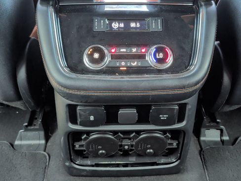 Used 2019 Lincoln Navigator L Reserve AWD/4WD image 26