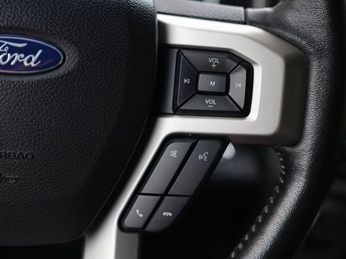 Certified 2019 Ford F150 Lariat w/ Trailer Tow Package AWD/4WD image 20