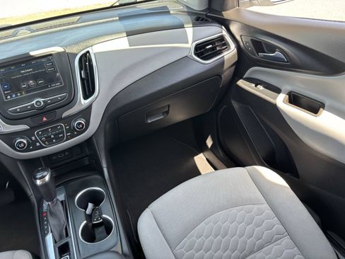 Used 2019 Chevrolet Equinox LT FWD image 15