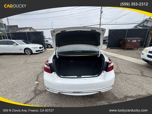 Used 2017 Honda Accord Touring image 23