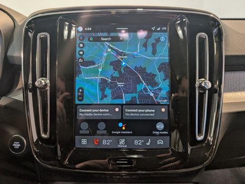 New 2026 Volvo XC40 B5 Plus w/ Protection Package Premier image 19