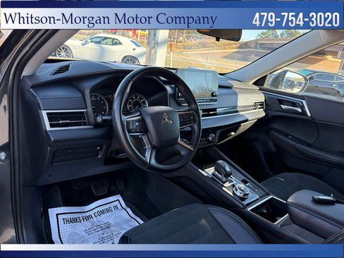 Used 2024 Mitsubishi Outlander FWD image 10