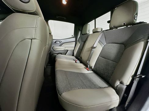 Used 2023 Chevrolet Colorado ZR2 image 14