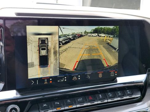 New 2026 Chevrolet Silverado 1500 ZR2 w/ Dark Appearance Package AWD/4WD image 29