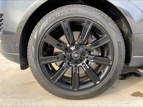Used 2020 Land Rover Range Rover HSE image 9