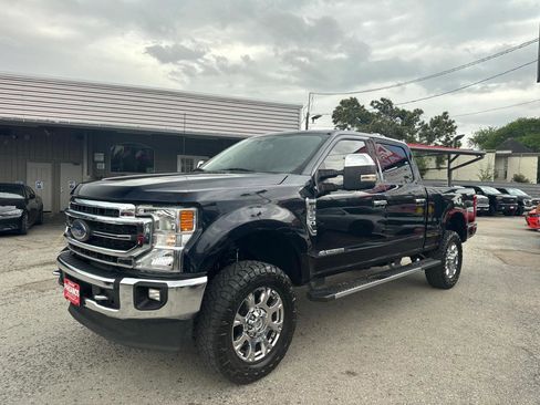 Used 2021 Ford F250 Lariat w/ Chrome Package AWD/4WD image 2
