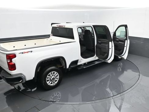 Used 2025 Chevrolet Silverado 2500 LT w/ Convenience Package AWD/4WD image 28