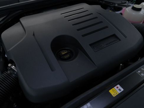 Used 2026 Land Rover Range Rover Long Wheelbase SE image 68