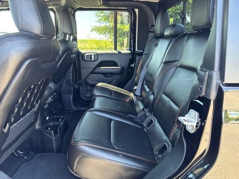 Used 2021 Jeep Gladiator Mojave w/ Uconnect 4C Nav & Sound Group AWD/4WD image 14