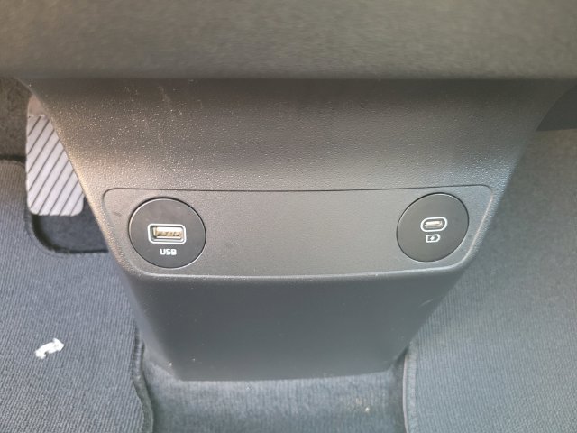Used 2024 Kia EV6 Light RWD image 24