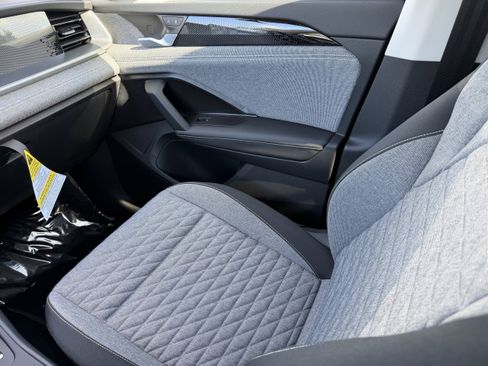 New 2026 Volkswagen Tiguan S image 15