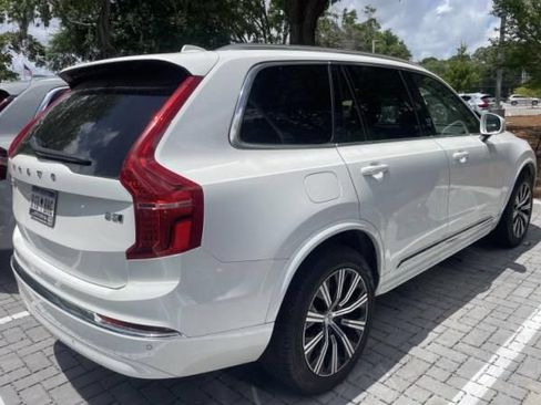 Used 2025 Volvo XC90 B5 Core AWD/4WD image 3