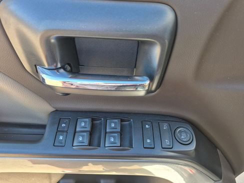 Used 2018 Chevrolet Silverado 1500 LT w/ Texas Edition image 14