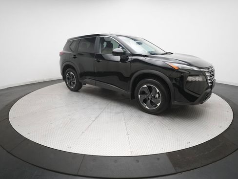 Certified 2024 Nissan Rogue SV image 36