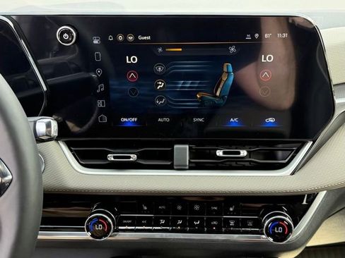 New 2026 Chevrolet Equinox LT w/ Convenience Package II AWD/4WD image 29
