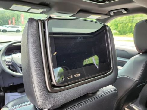 Used 2019 Ford Explorer Sport w/ Equipment Group 401A AWD/4WD image 19