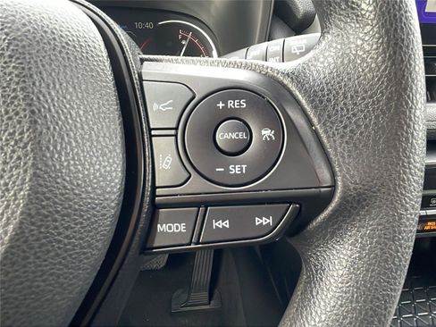 Used 2023 Toyota RAV4 XLE image 25