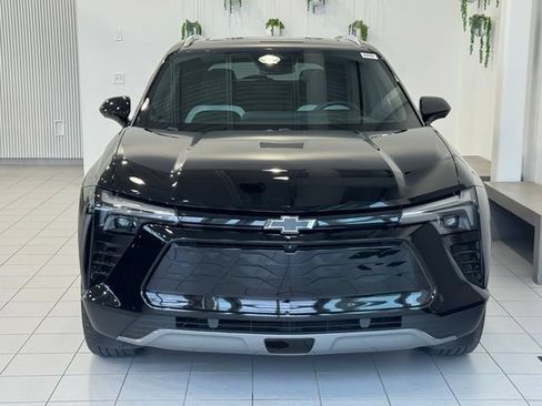 Used 2024 Chevrolet Blazer EV LT AWD/4WD image 35