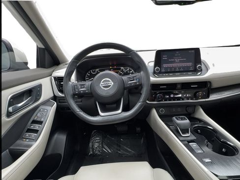 Used 2021 Nissan Rogue SL FWD image 34