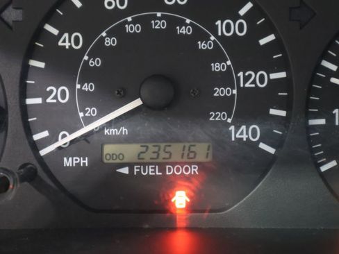 Used 2001 Toyota Camry LE image 30