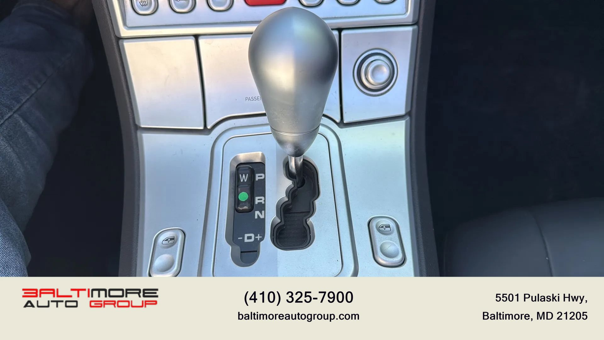 Used 2008 Chrysler Crossfire Limited RWD image 33