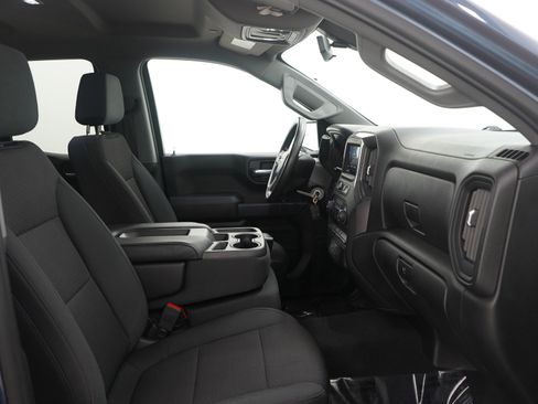 Used 2020 Chevrolet Silverado 1500 Custom w/ Trailering Package image 13