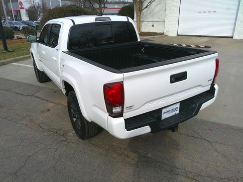 Used 2023 Toyota Tacoma SR5 image 9