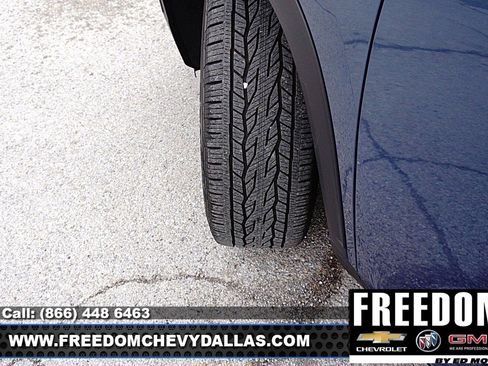 Used 2025 Buick Enclave Preferred image 42