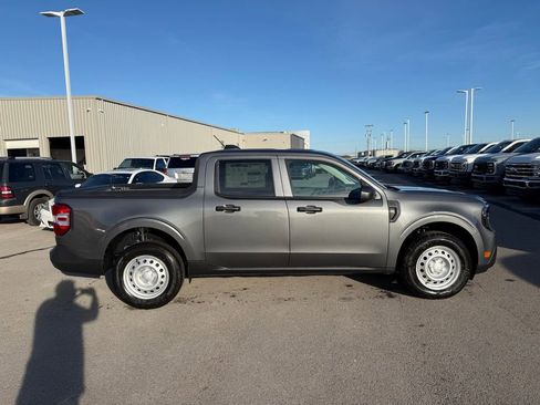 New 2026 Ford Maverick XL image 32