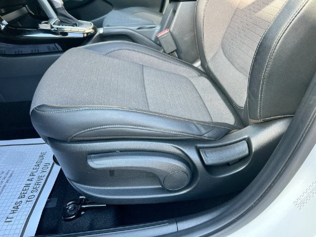 Used 2023 Kia Seltos S AWD/4WD image 16