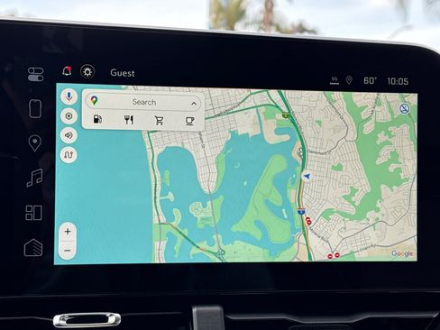 New 2025 Chevrolet Equinox ACTIV w/ Safety and Technology Package image 19