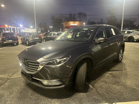 Used 2019 MAZDA CX-9 Touring w/ Touring Premium Package image 2
