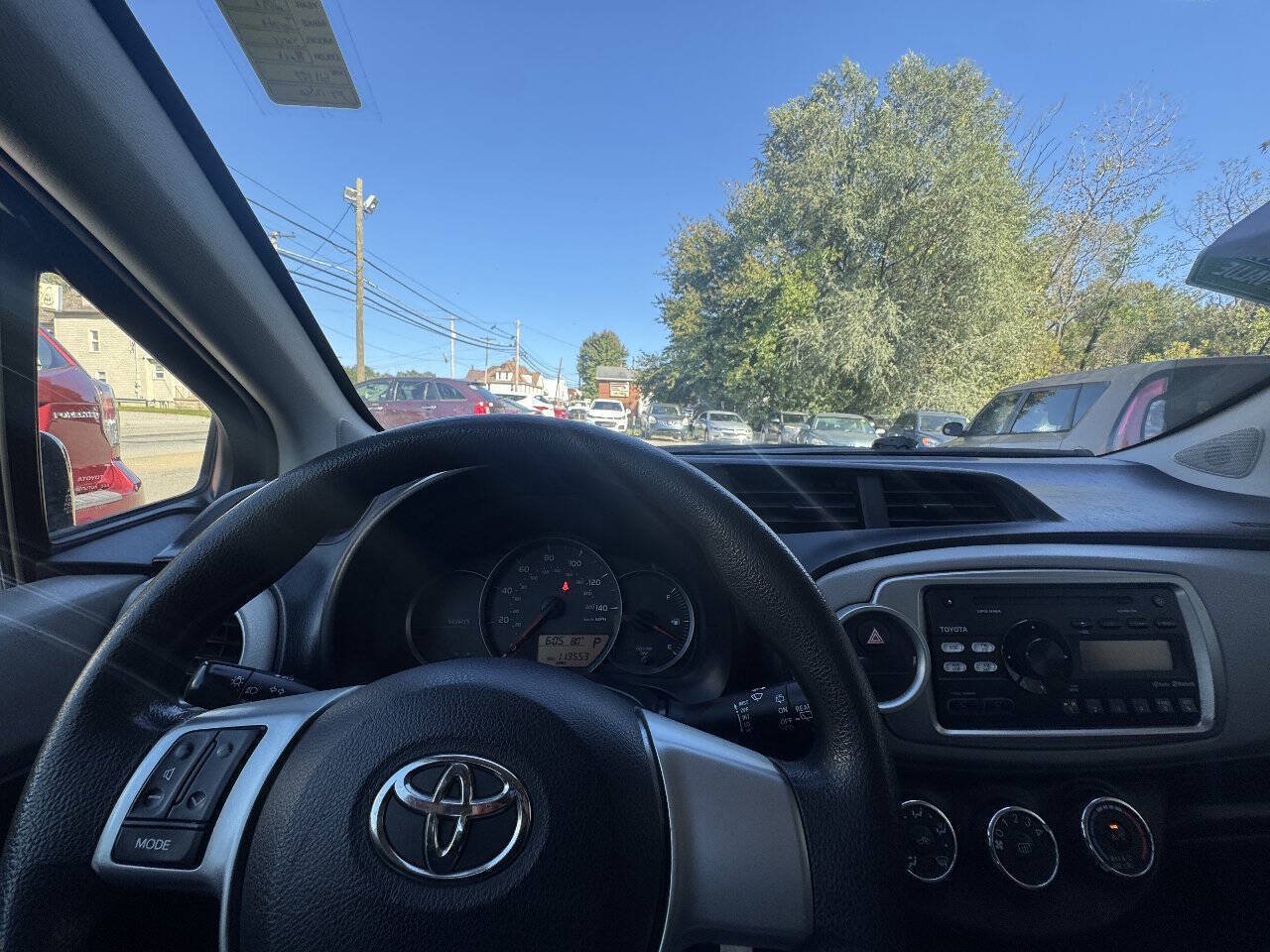 Used 2012 Toyota Yaris LE FWD image 30