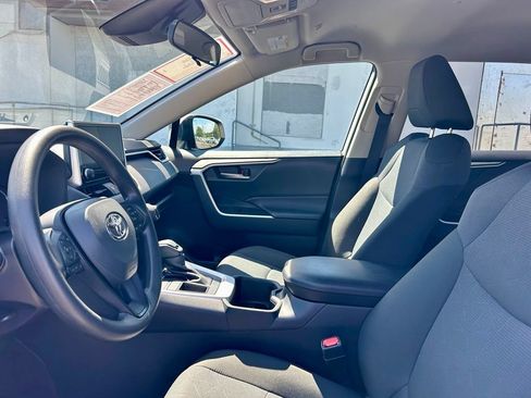 Certified 2025 Toyota RAV4 XLE FWD image 10