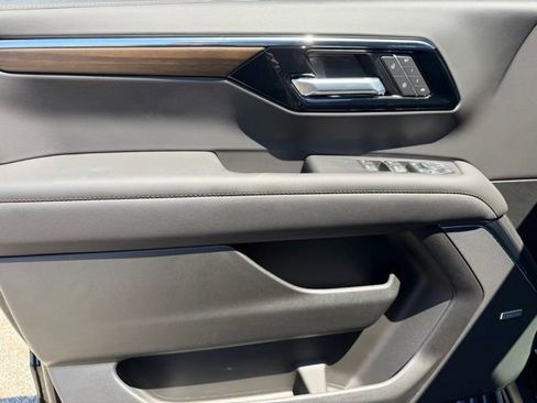 New 2026 Chevrolet Tahoe High Country AWD/4WD image 27