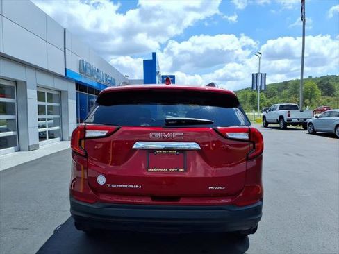 Used 2023 GMC Terrain SLE w/ Driver Convenience Package AWD/4WD image 6