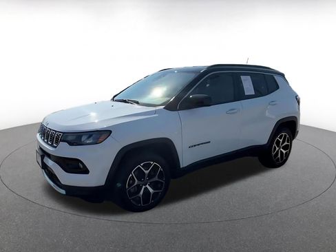 Used 2025 Jeep Compass Limited AWD/4WD image 8
