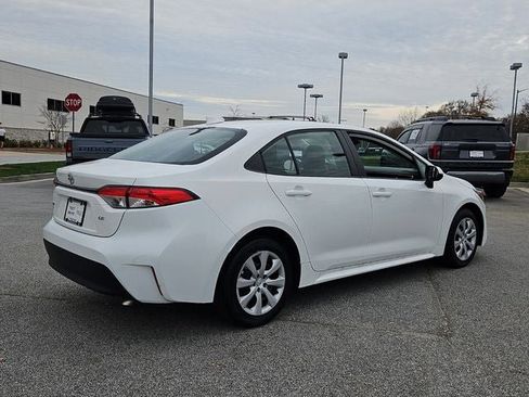 Used 2024 Toyota Corolla LE image 8