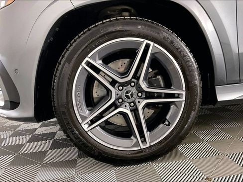 Used 2026 Mercedes-Benz GLS 450 4MATIC image 8