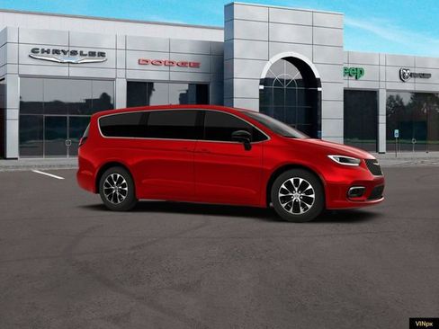 New 2026 Chrysler Pacifica Select image 7