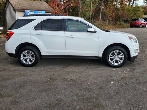 Used 2017 Chevrolet Equinox LT w/ Convenience Package image 7