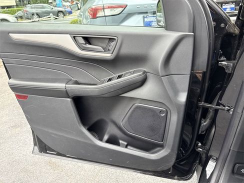 Used 2022 Ford Escape SE w/ Convenience Package image 22