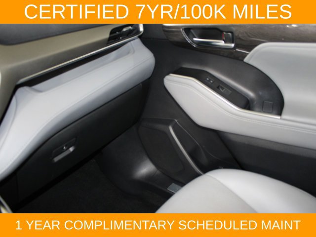 Used 2021 Toyota Highlander Limited AWD/4WD image 16