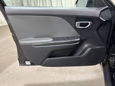 Used 2025 Kia K4 FWD image 16