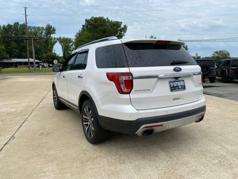 Used 2016 Ford Explorer Platinum AWD/4WD image 9